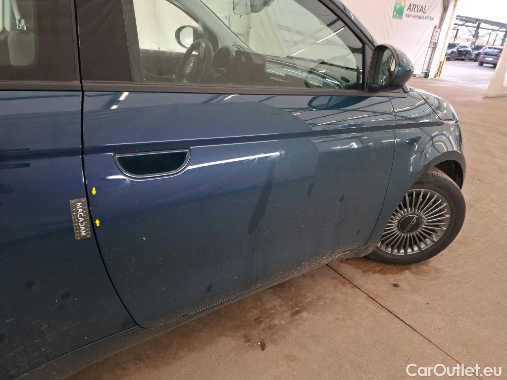  Fiat  500  e Icone 42kWh BVA #1