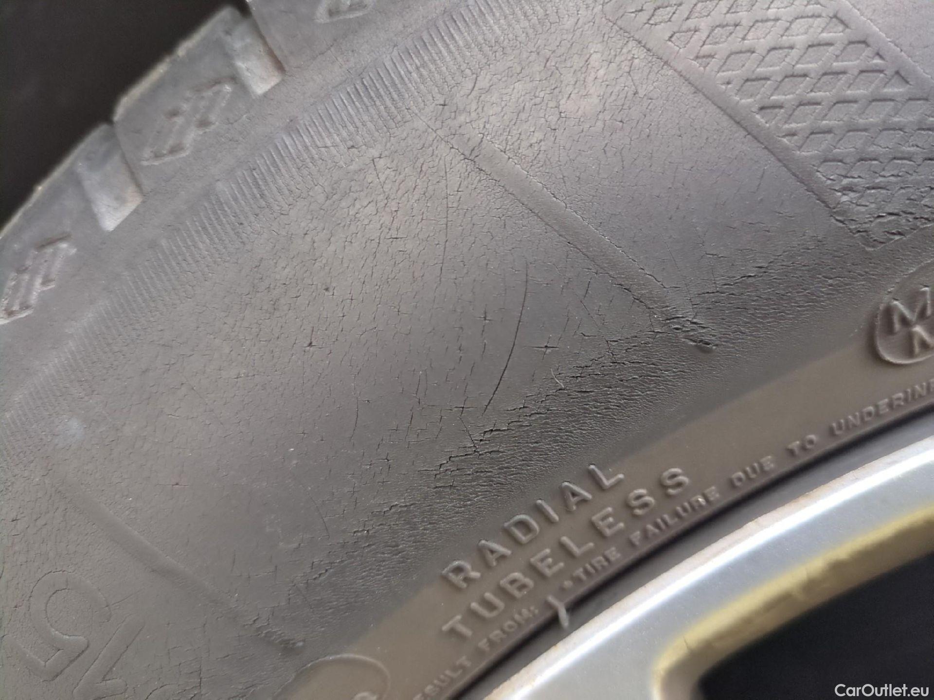  Peugeot  208  Affaire Premium Pack 1.2 80CV BVM5 E6dT #3