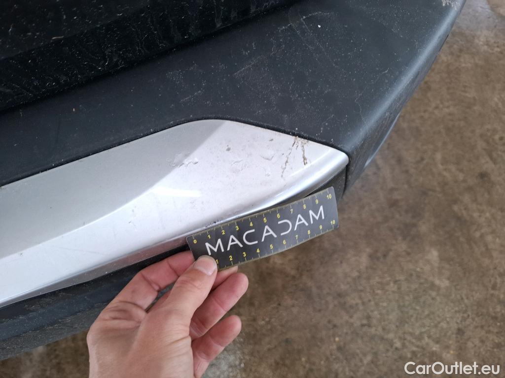  Peugeot  2008  Allure Pack 1.5 HDi 110CV BVM6 E6d #74