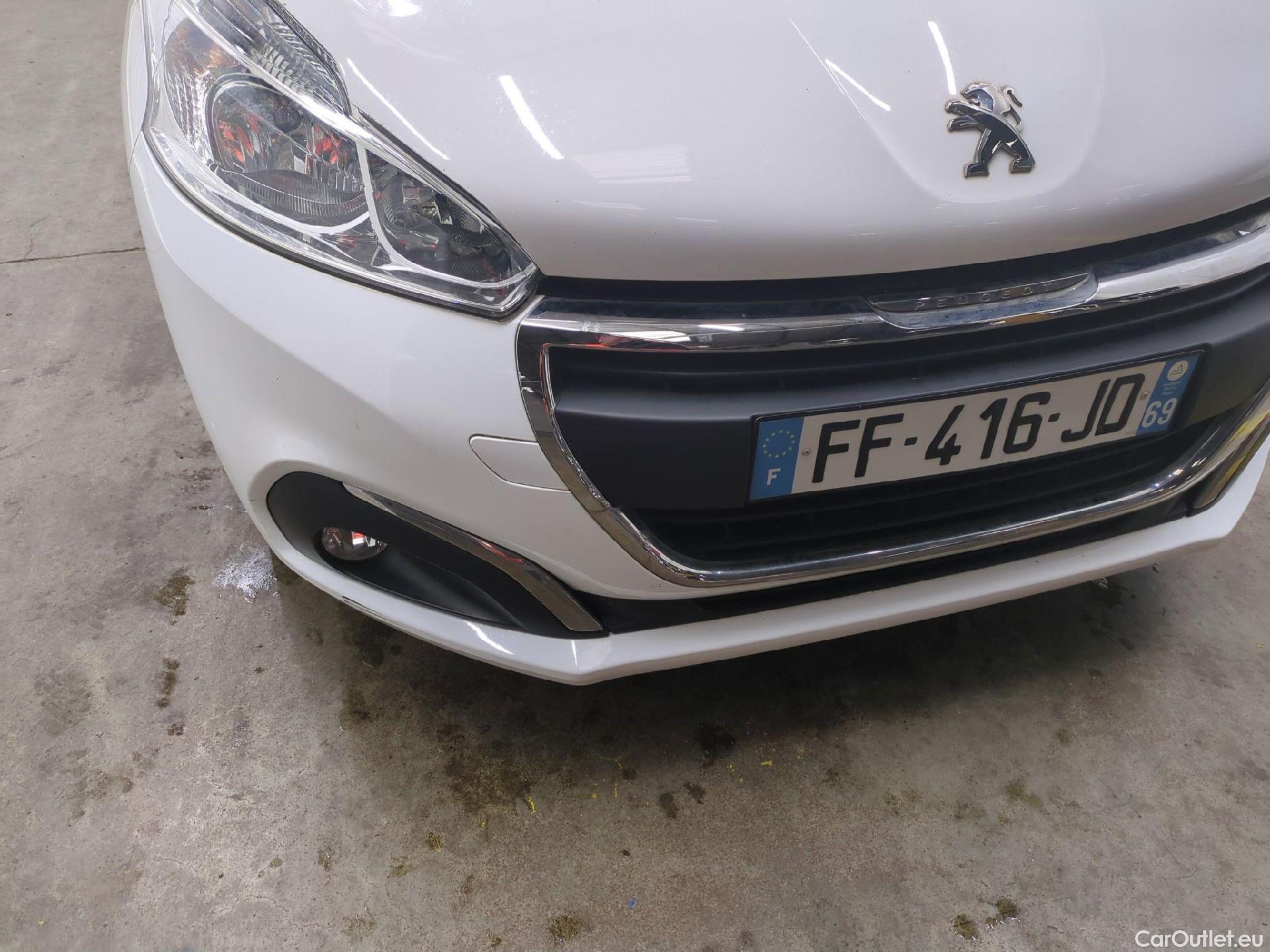  Peugeot  208  Affaire Premium Pack 1.2 80CV BVM5 E6dT #16