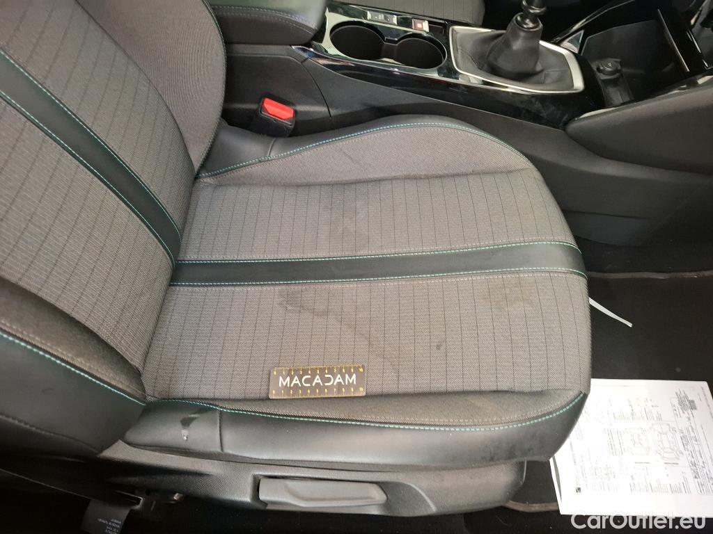  Peugeot  2008  Allure Pack 1.5 HDi 110CV BVM6 E6d #65