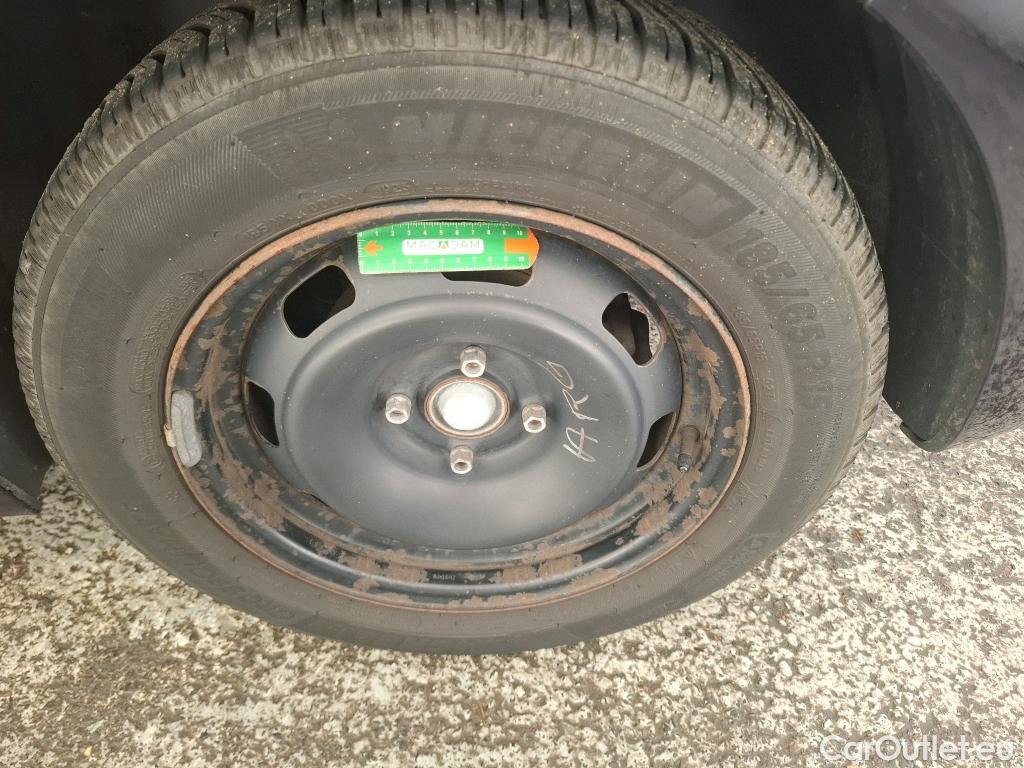  Peugeot  208  Active Business 1.5 HDi 100CV BVM5 E6dT #30