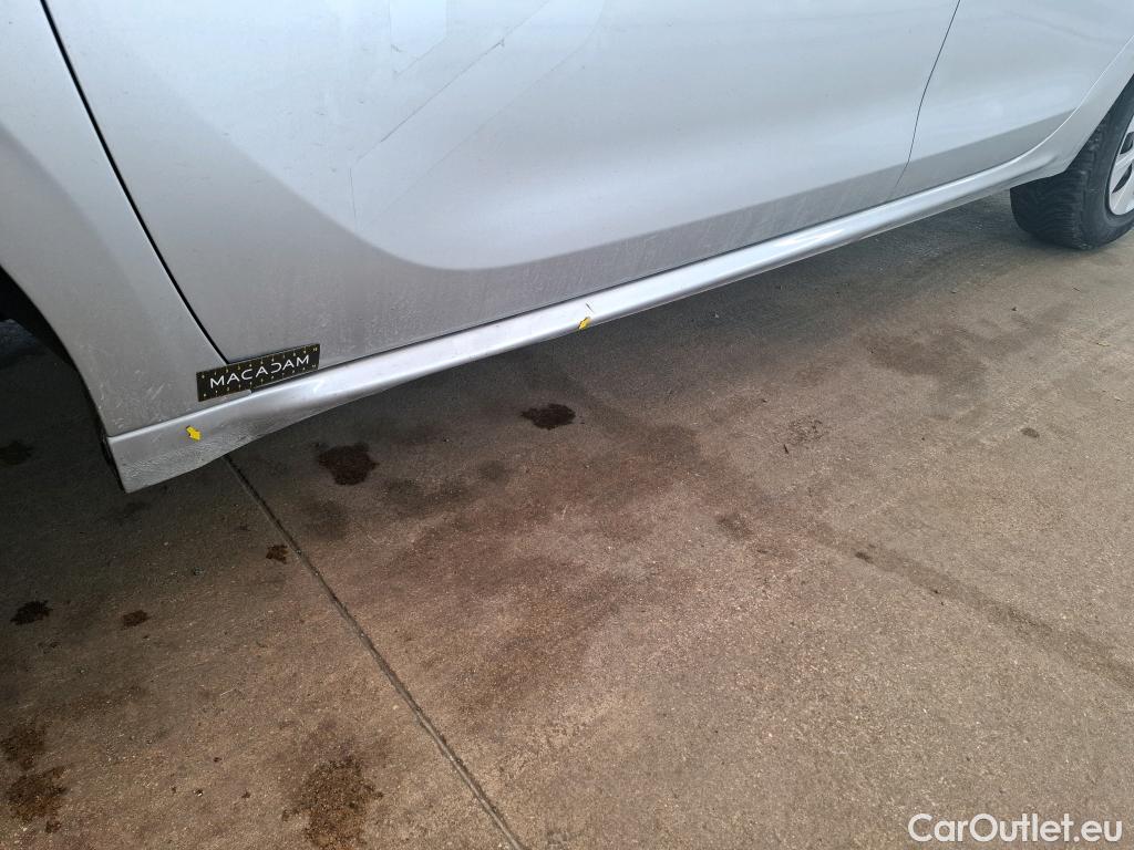  Peugeot  208  Affaire Premium 1.6 HDi 100CV BVM5 E6 #1