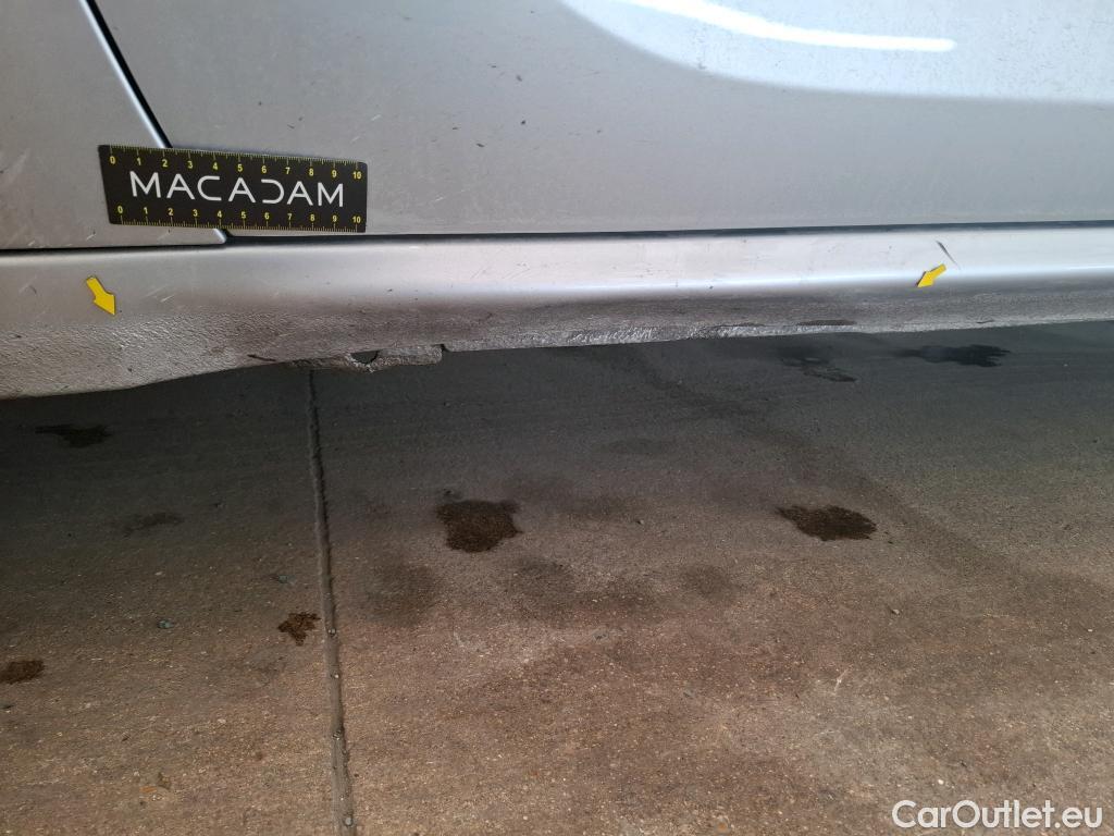  Peugeot  208  Affaire Premium 1.6 HDi 100CV BVM5 E6 #2