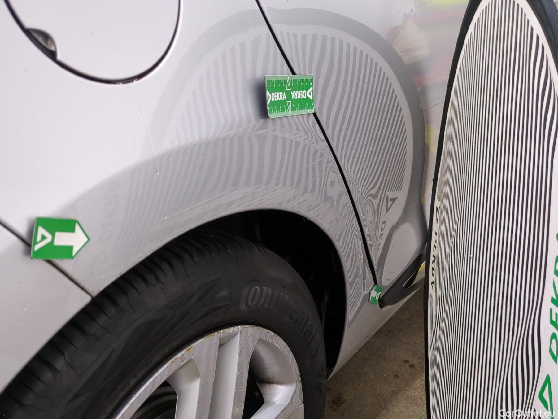  Renault  Clio  IV Business 0.9 TCe 90CV BVM5 E6 #14