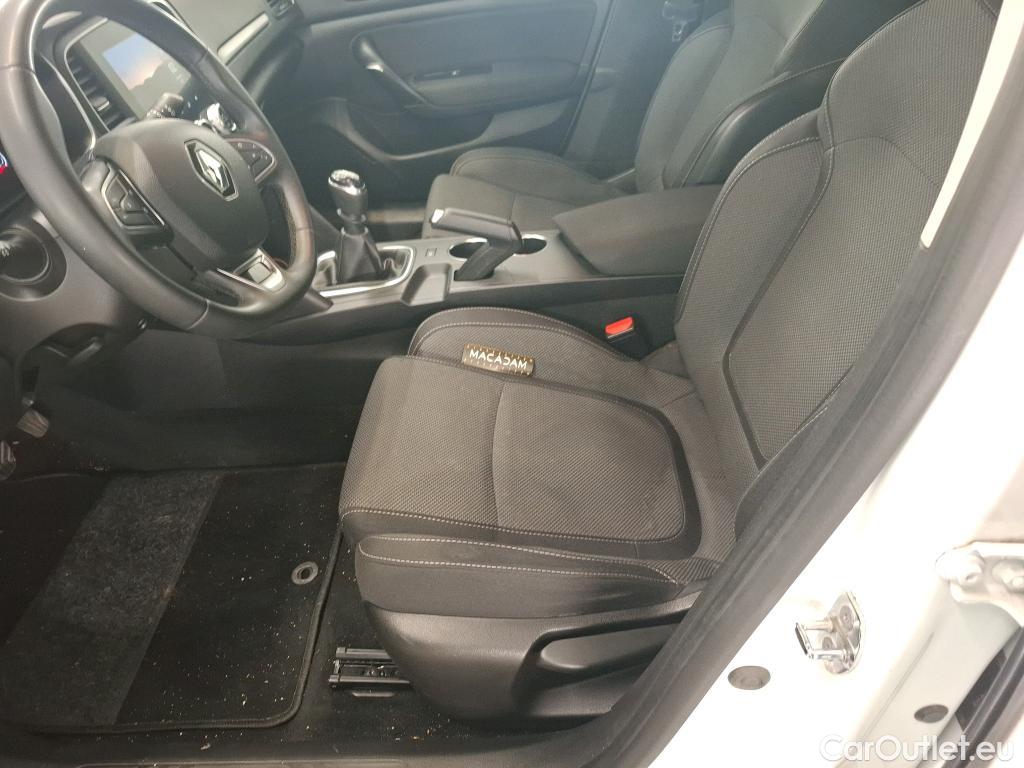  Renault  Megane RENAULT Mégane Berline / 2020 / 5P / Berline evolution TCe 140 #18