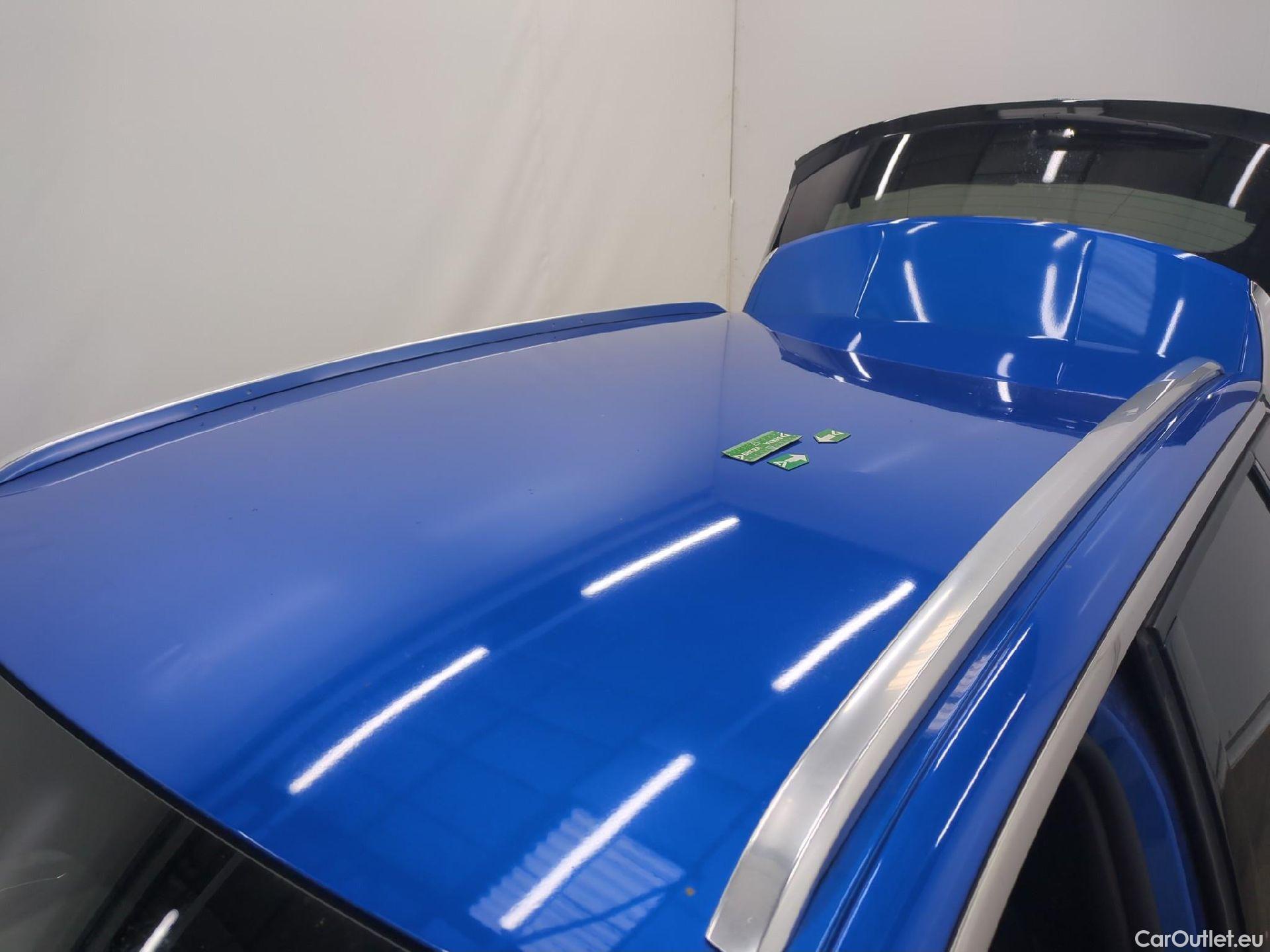  Peugeot  3008 PEUGEOT  / 2020 / 5P / SUV 1.6 HYBRID 225 E-EAT8 Allure Pack #21