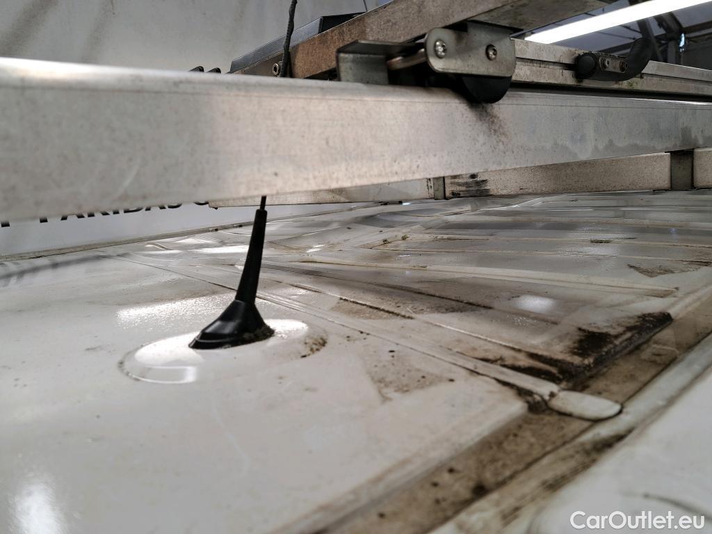  Renault  Trafic  II Fourgon L1H1 1200kg Grand Confort 90CV BVM6 #2