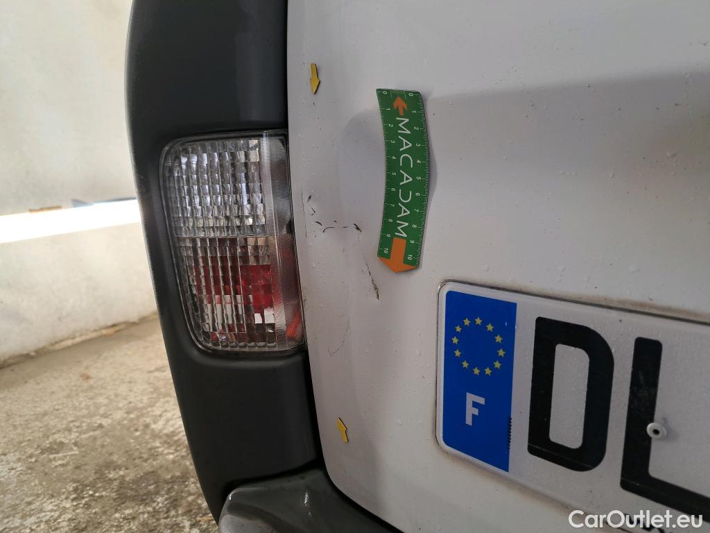  Renault  Trafic  II Fourgon L1H1 1200kg Grand Confort 90CV BVM6 #17