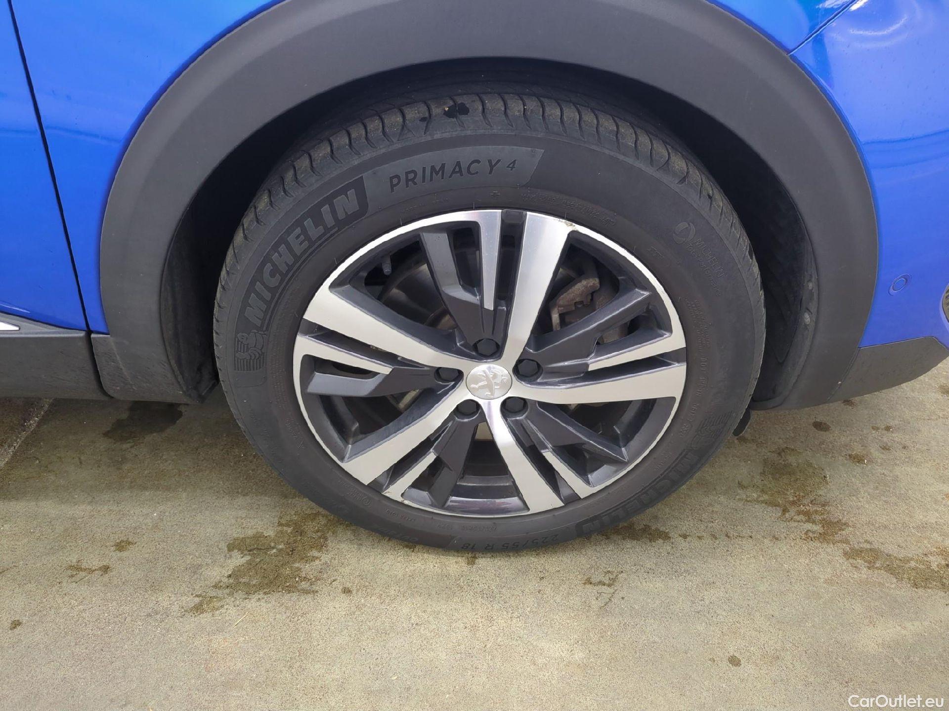  Peugeot  3008 PEUGEOT  / 2020 / 5P / SUV 1.6 HYBRID 225 E-EAT8 Allure Pack #17