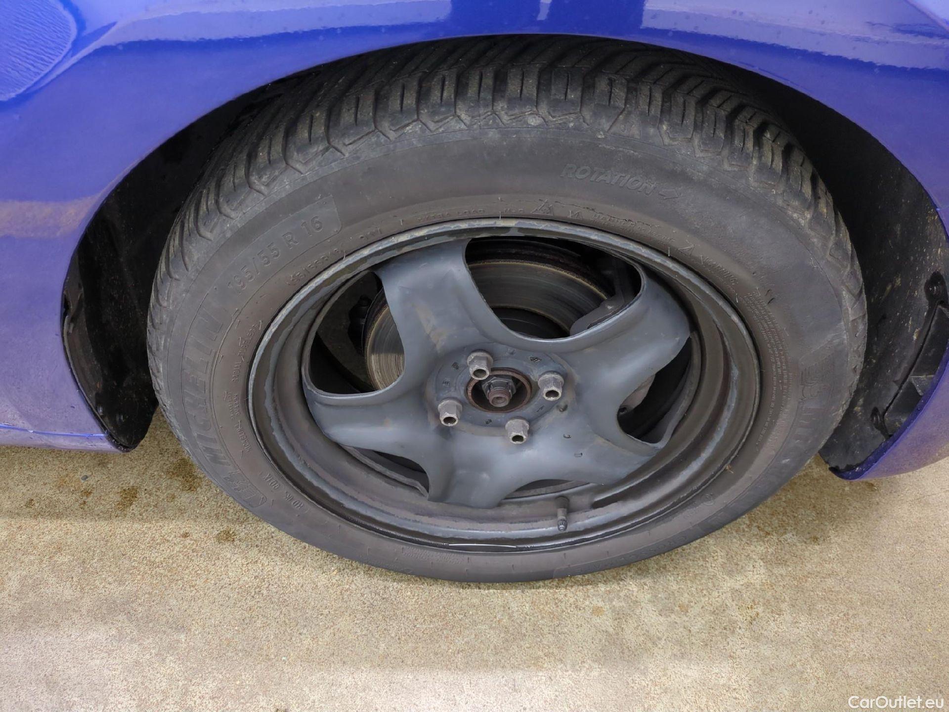  Renault  Clio  V Business 1.0 SCe 65CV BVM5 E6d #4