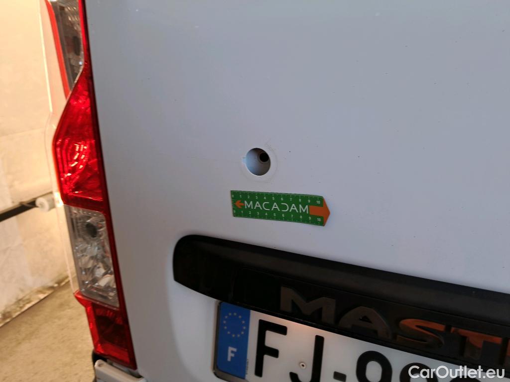  Renault  Master  III Fourgon L2H2 3 5 Grand Confort dCi 130CV BVM6 E6 #11