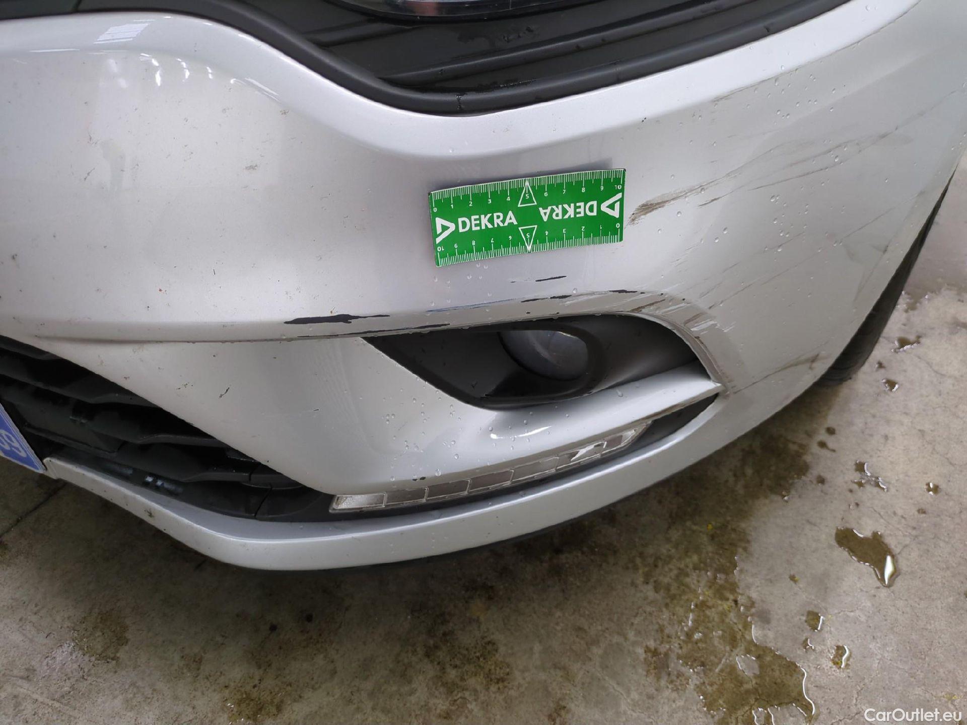  Renault  Clio  IV Business 0.9 TCe 90CV BVM5 E6 #21