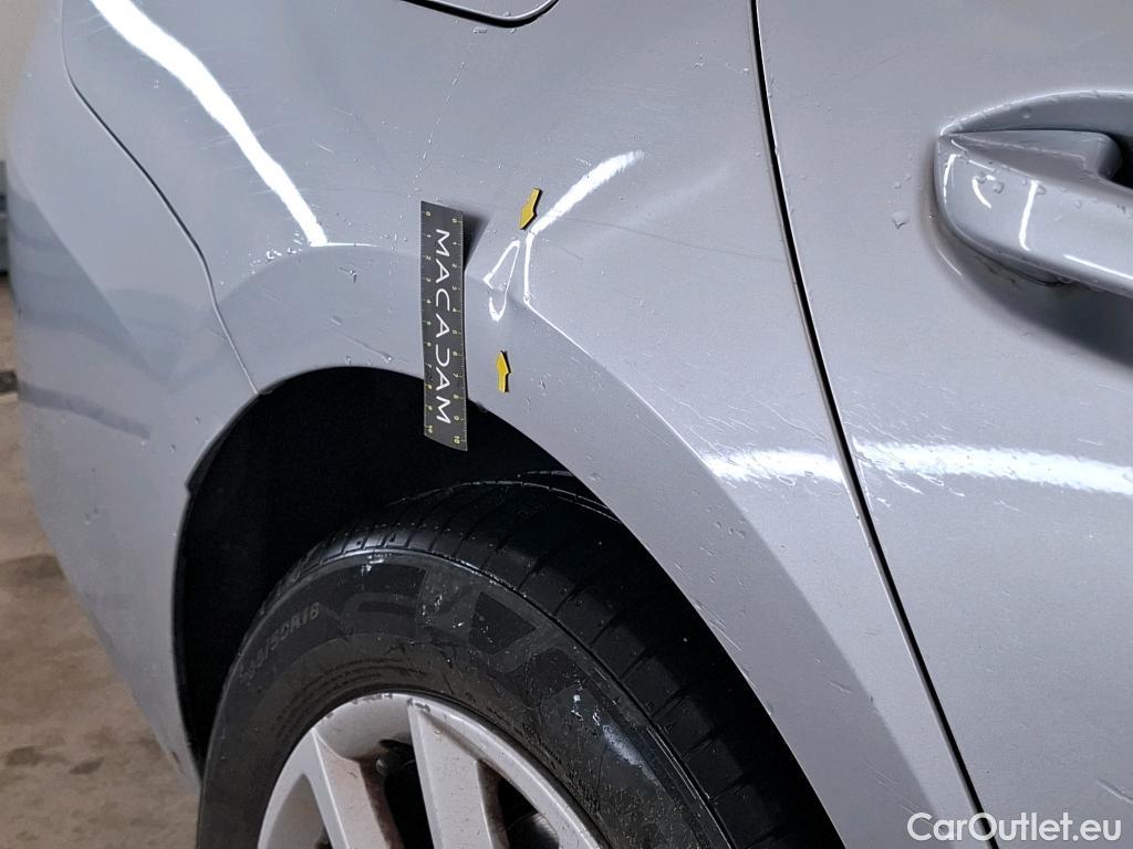  Seat  Leon SEAT  Sportstourer / 2020 / 5P / Break 1.0 eTSI 110 DSG S&S Style Business #2