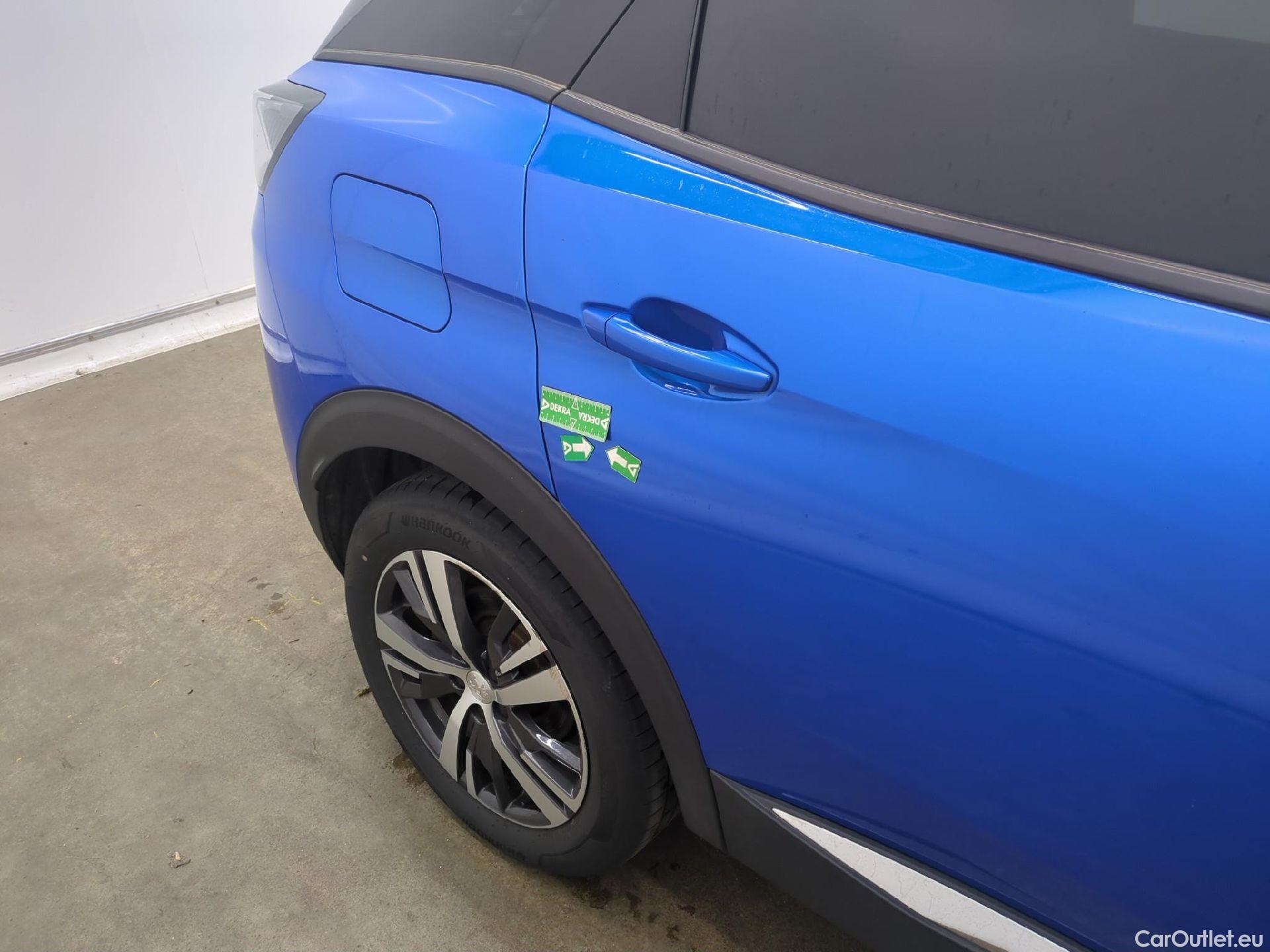  Peugeot  3008 PEUGEOT  / 2020 / 5P / SUV 1.6 HYBRID 225 E-EAT8 Allure Pack #29