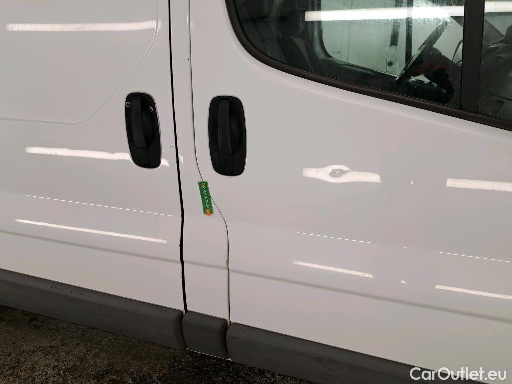  Renault  Trafic  II Fourgon L1H1 1200kg Grand Confort 90CV BVM6 #33