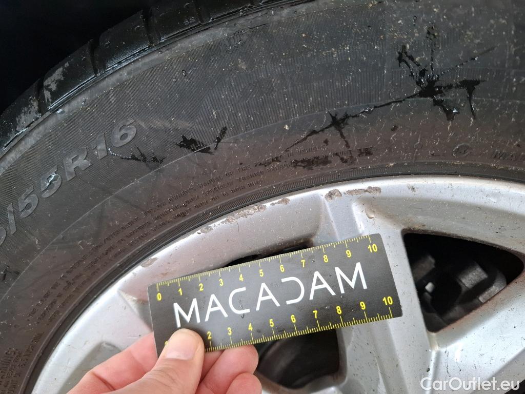  Seat  Leon SEAT  Sportstourer / 2020 / 5P / Break 1.0 eTSI 110 DSG S&S Style Business #17