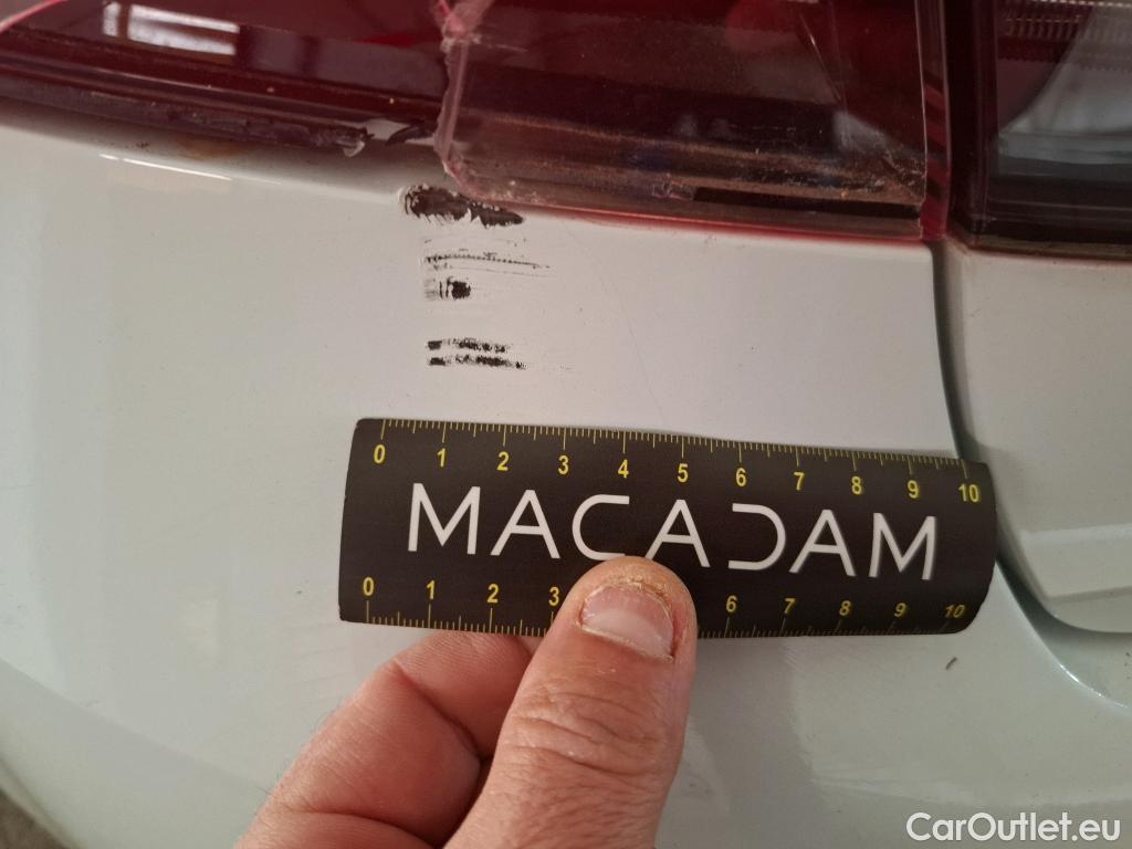  Renault  Megane RENAULT Mégane Berline / 2020 / 5P / Berline evolution TCe 140 #3