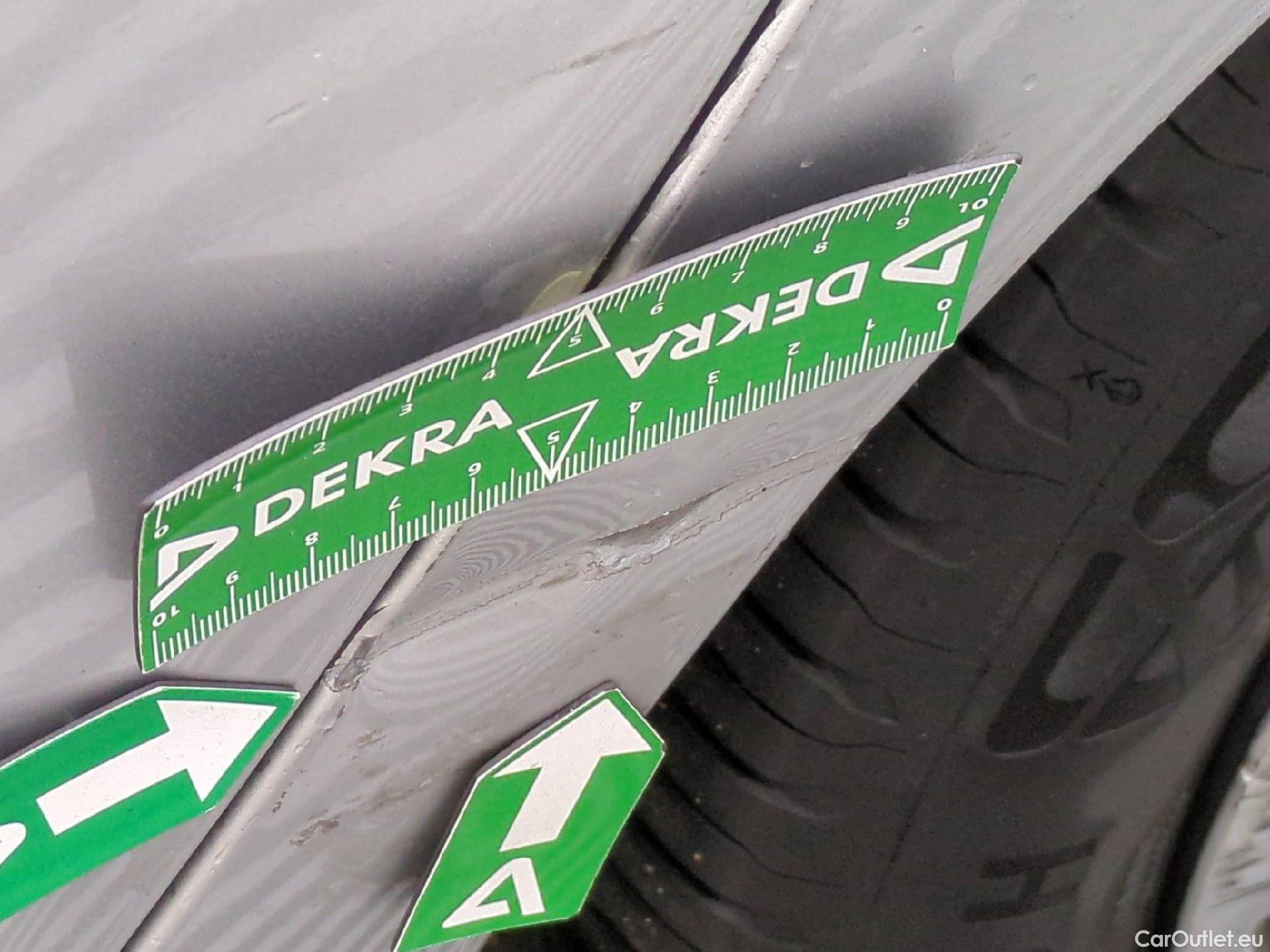  Renault  Clio  IV Business 0.9 TCe 90CV BVM5 E6 #31