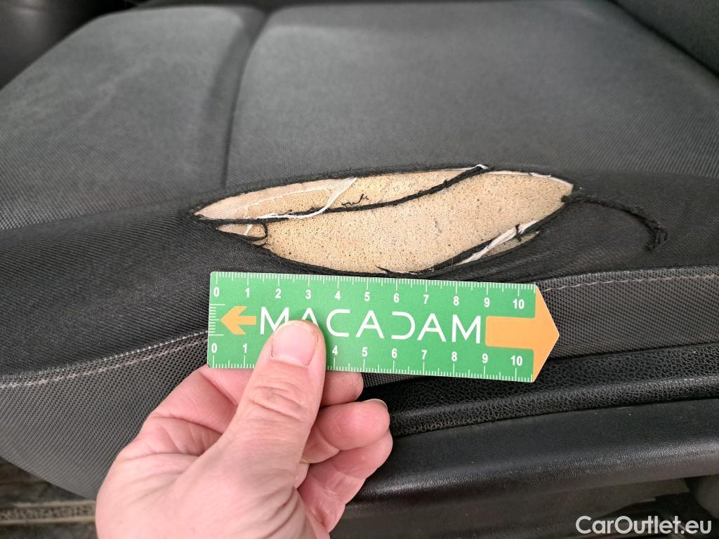  Renault  Master  III Fourgon L2H2 3 5 Grand Confort dCi 130CV BVM6 E6 #1