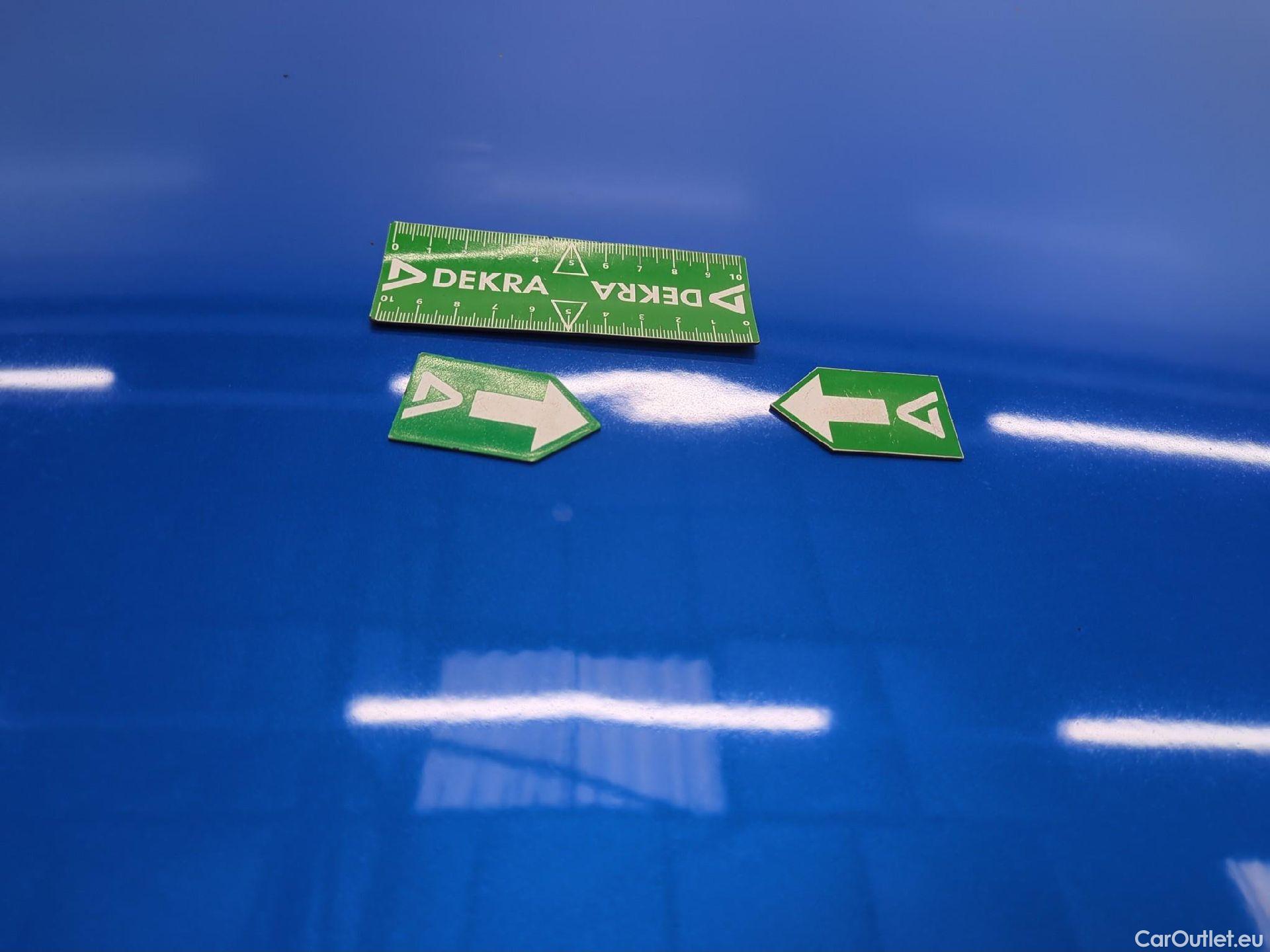  Peugeot  3008 PEUGEOT  / 2020 / 5P / SUV 1.6 HYBRID 225 E-EAT8 Allure Pack #22