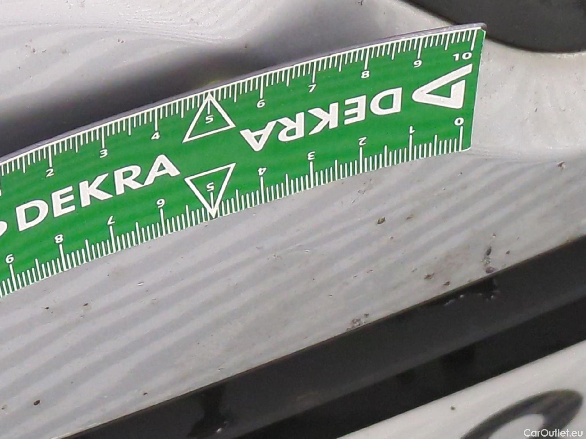  Renault  Clio  IV Business 0.9 TCe 90CV BVM5 E6 #22