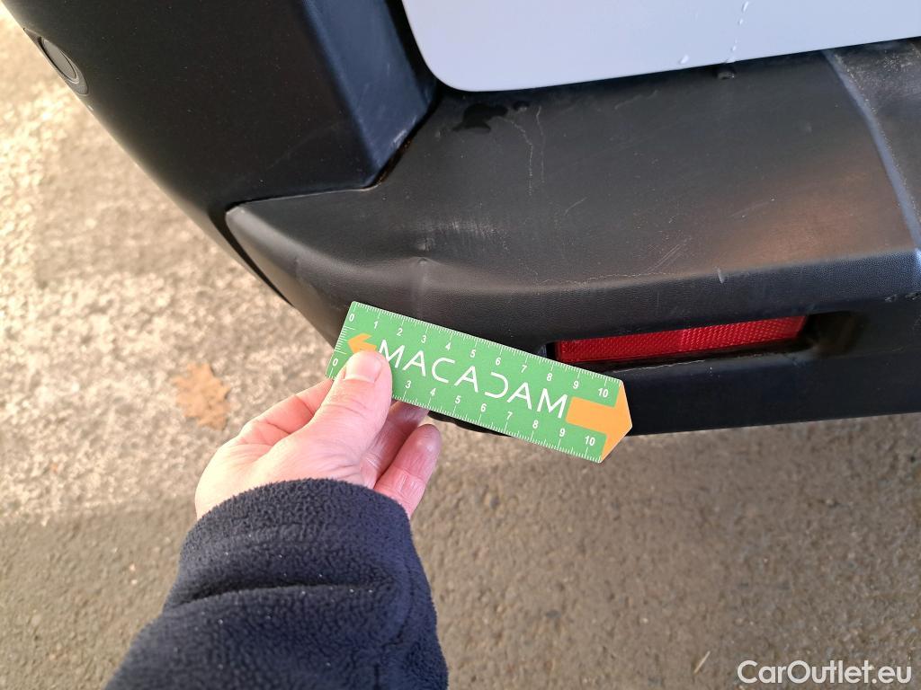  Renault  Trafic  III Fourgon L2H1 3T Grand Confort 2.0 dCi 130CV BVM6 E6d #7