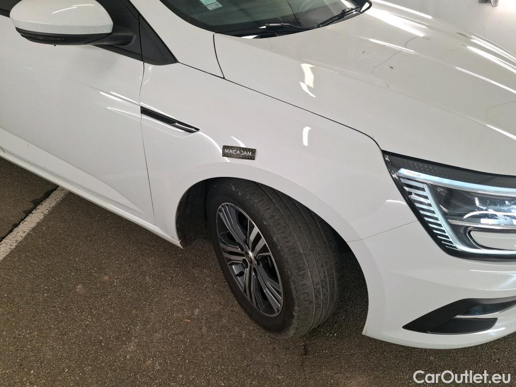  Renault  Megane RENAULT Mégane Berline / 2020 / 5P / Berline evolution TCe 140 #24