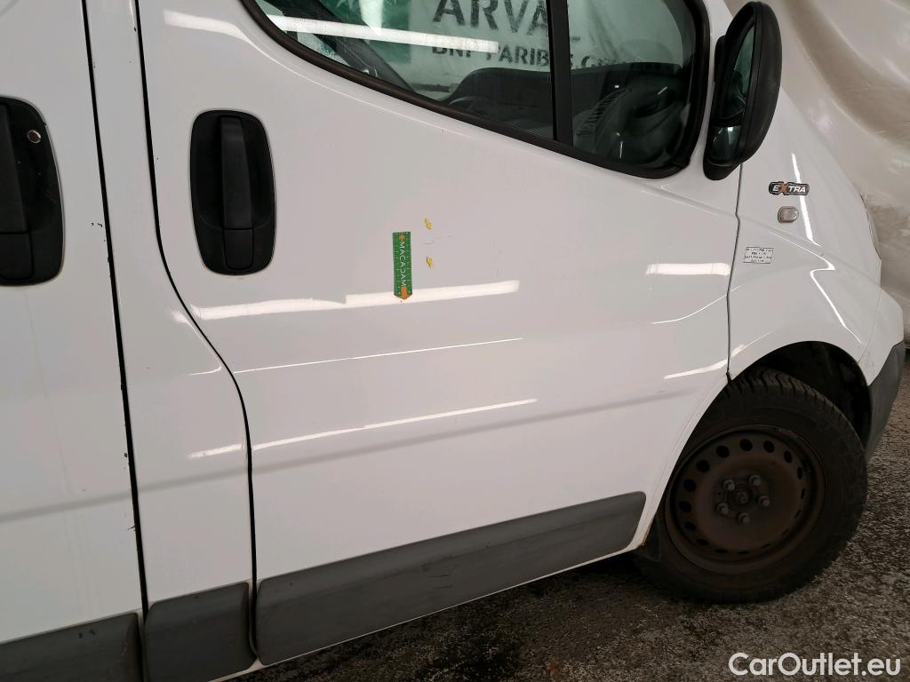  Renault  Trafic  II Fourgon L1H1 1200kg Grand Confort 90CV BVM6 #37