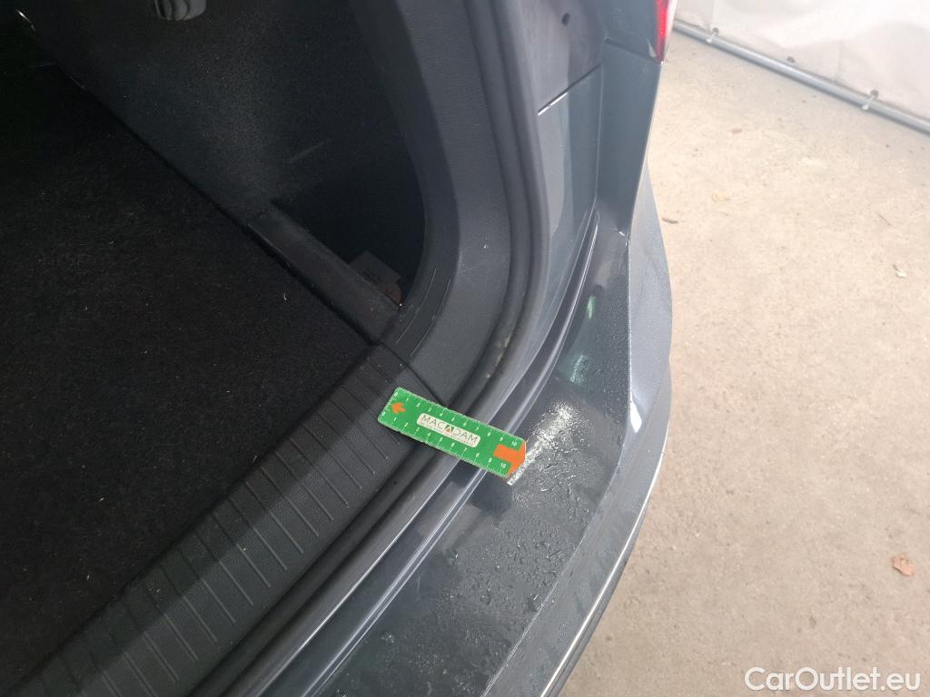  Volkswagen  Tiguan VOLKSWAGEN  / 2020 / 5P / SUV 2.0 TDI 150 DSG7 Life Business #4