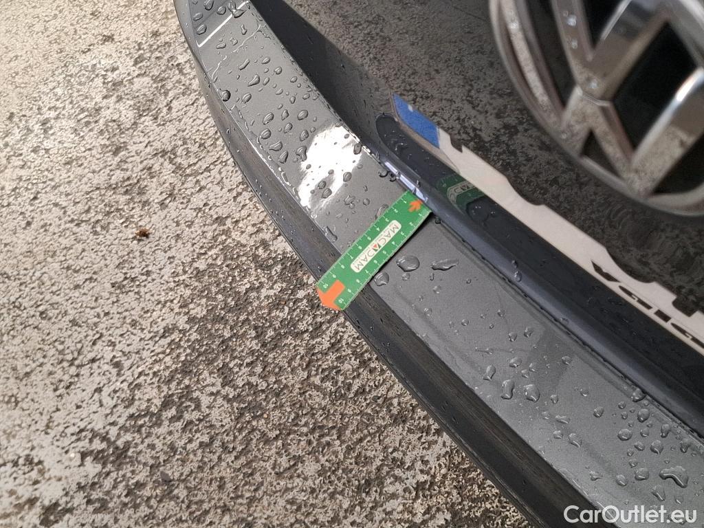  Volkswagen  Tiguan VOLKSWAGEN  / 2016 / 5P / SUV 1.5 TSI 130 EVO BMV6 Confortline Busines #2