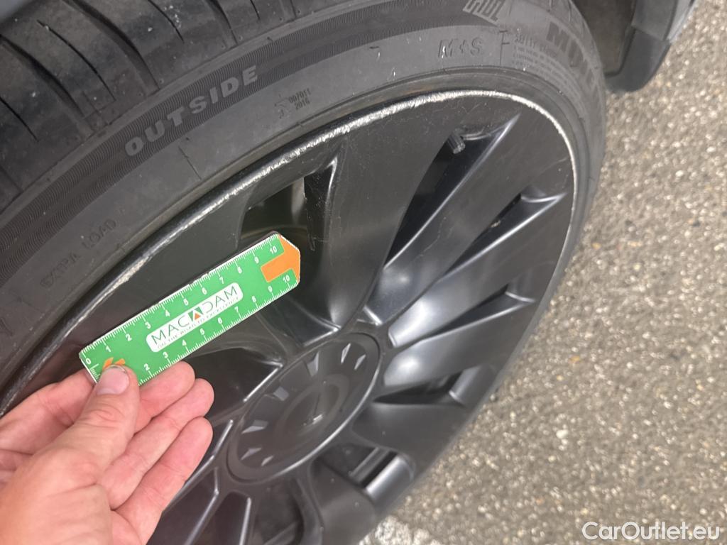  Tesla  Model Y TESLA  / 2020 / 5P / SUV Performance Dual Motor AWD #4