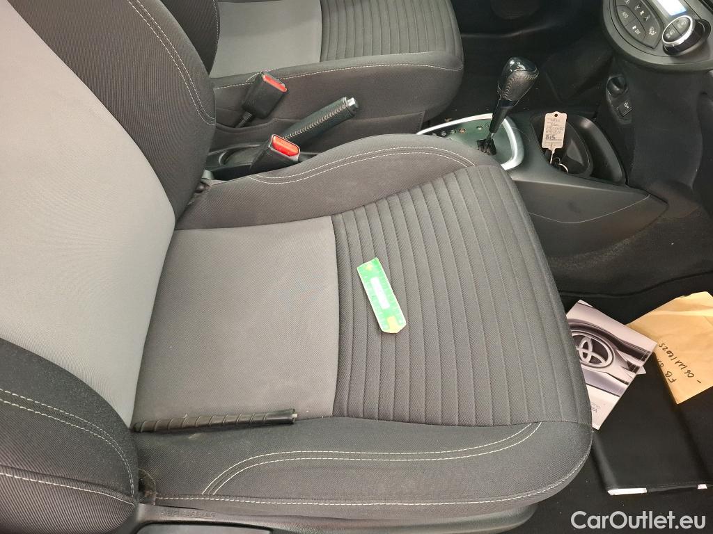  Toyota  Yaris TOYOTA  Hybride 5p Berline 1.5 VVT-I HYBRID France Business #6