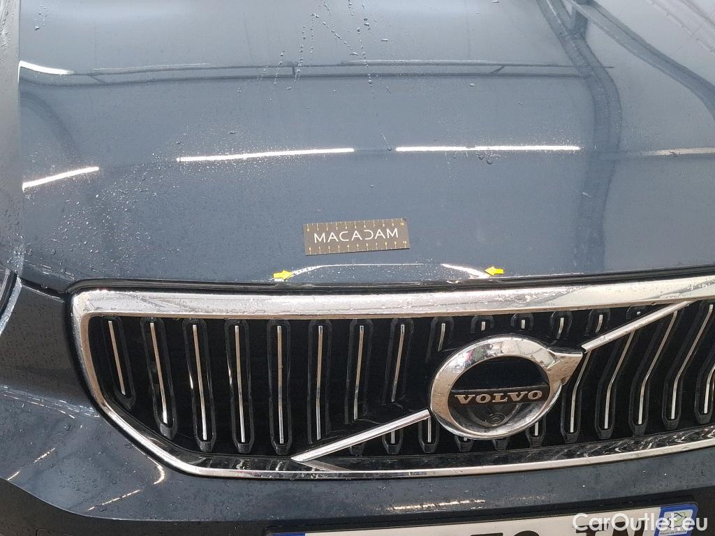  Volvo  XC 40 VOLVO XC40 / 2017 / 5P / SUV B4 197 Geartronic 8 Inscription Luxe #3