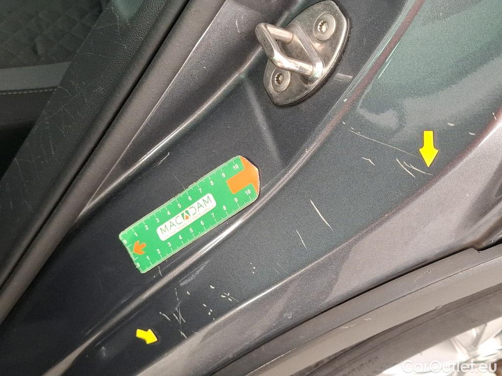  Volkswagen  Tiguan VOLKSWAGEN  / 2016 / 5P / SUV 1.5 TSI 130 EVO BMV6 Confortline Busines #15