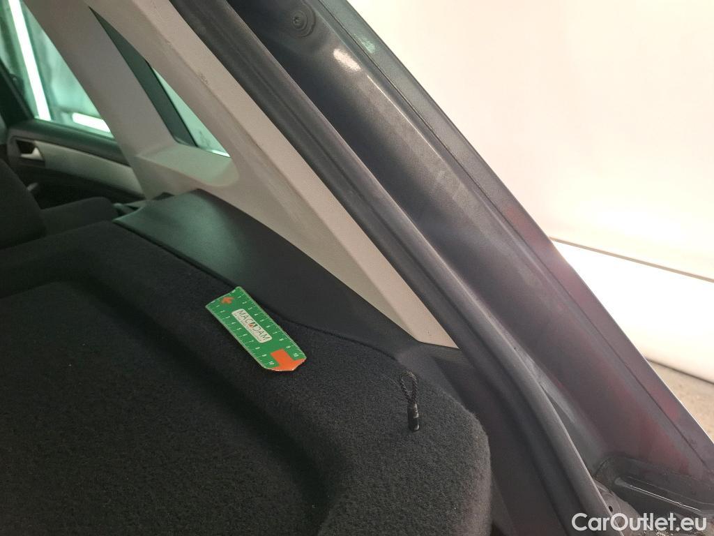  Volkswagen  Tiguan VOLKSWAGEN  / 2016 / 5P / SUV 1.5 TSI 130 EVO BMV6 Confortline Busines #18