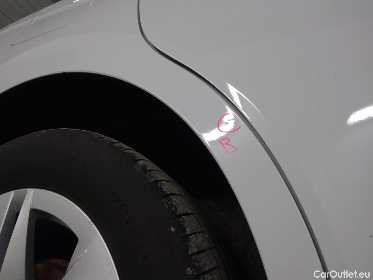  Skoda  ENYAQ  iV80 5d #9