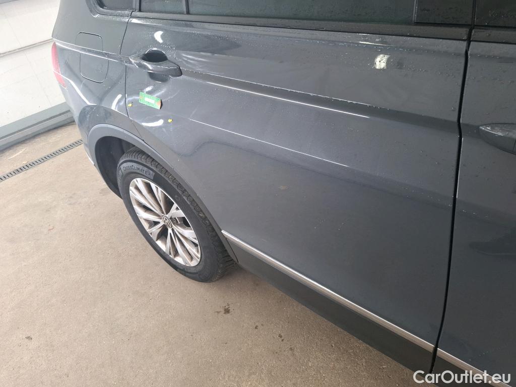  Volkswagen  Tiguan VOLKSWAGEN  / 2020 / 5P / SUV 2.0 TDI 150 DSG7 Life Business #1