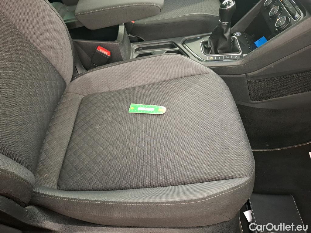  Volkswagen  Tiguan VOLKSWAGEN  / 2016 / 5P / SUV 1.5 TSI 130 EVO BMV6 Confortline Busines #23