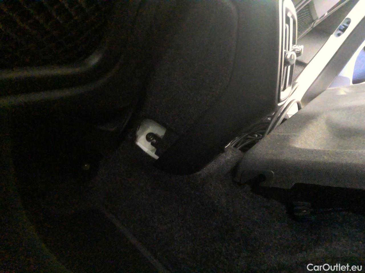  Volvo  C40  Recharge Ultimate Aut #1