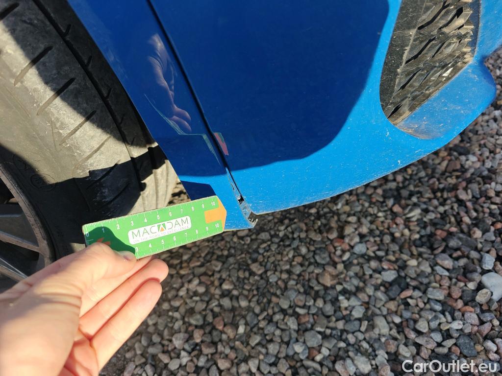  Bmw  X2 BMW  / 2017 / 5P / todoterreno sDrive18d #35