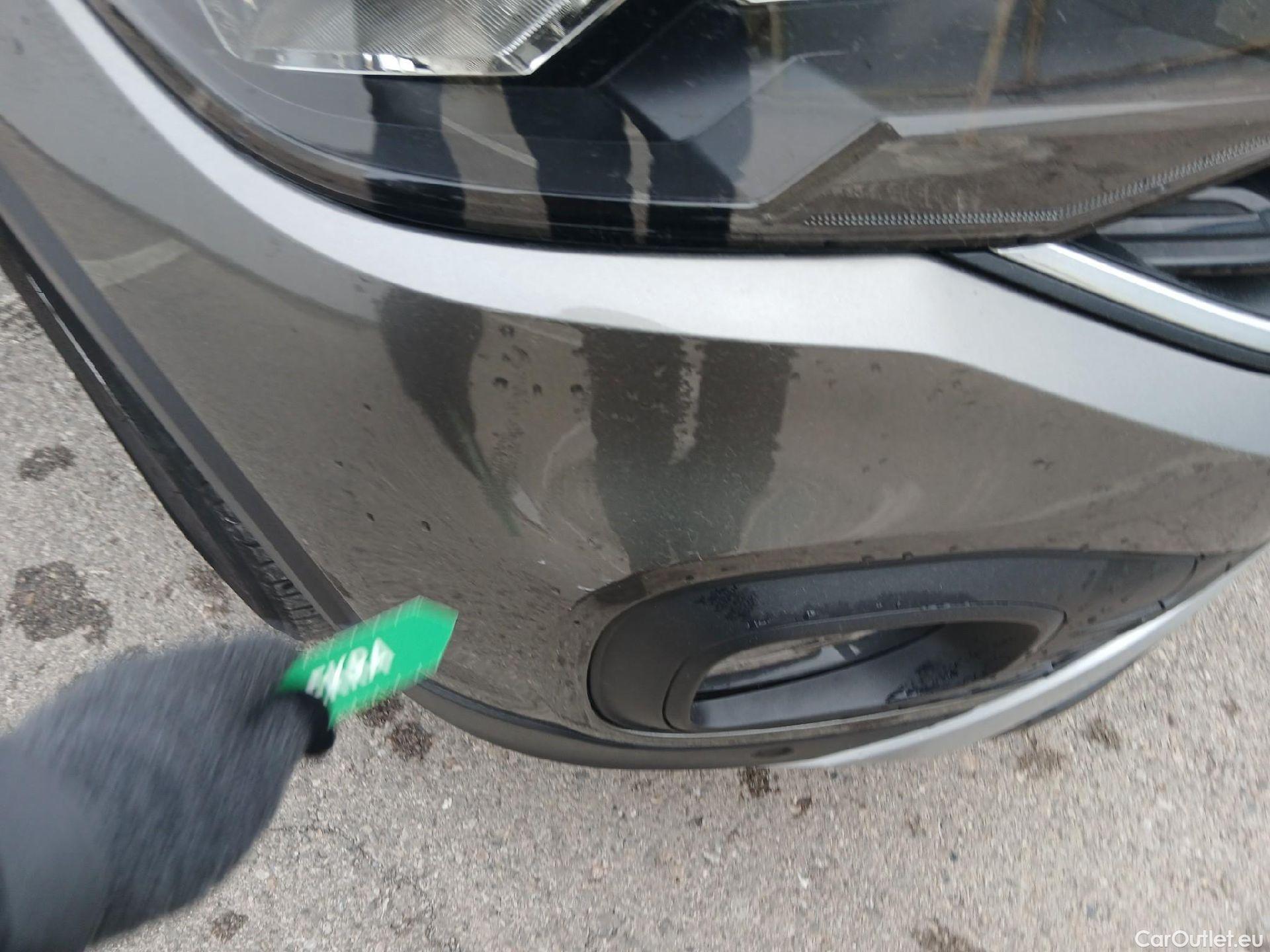  Volkswagen  T-CROSS VOLKSWAGEN  / 2018 / 5P / todoterreno Advance 1.0 TSI 85kW (115CV) DSG (AC) #2