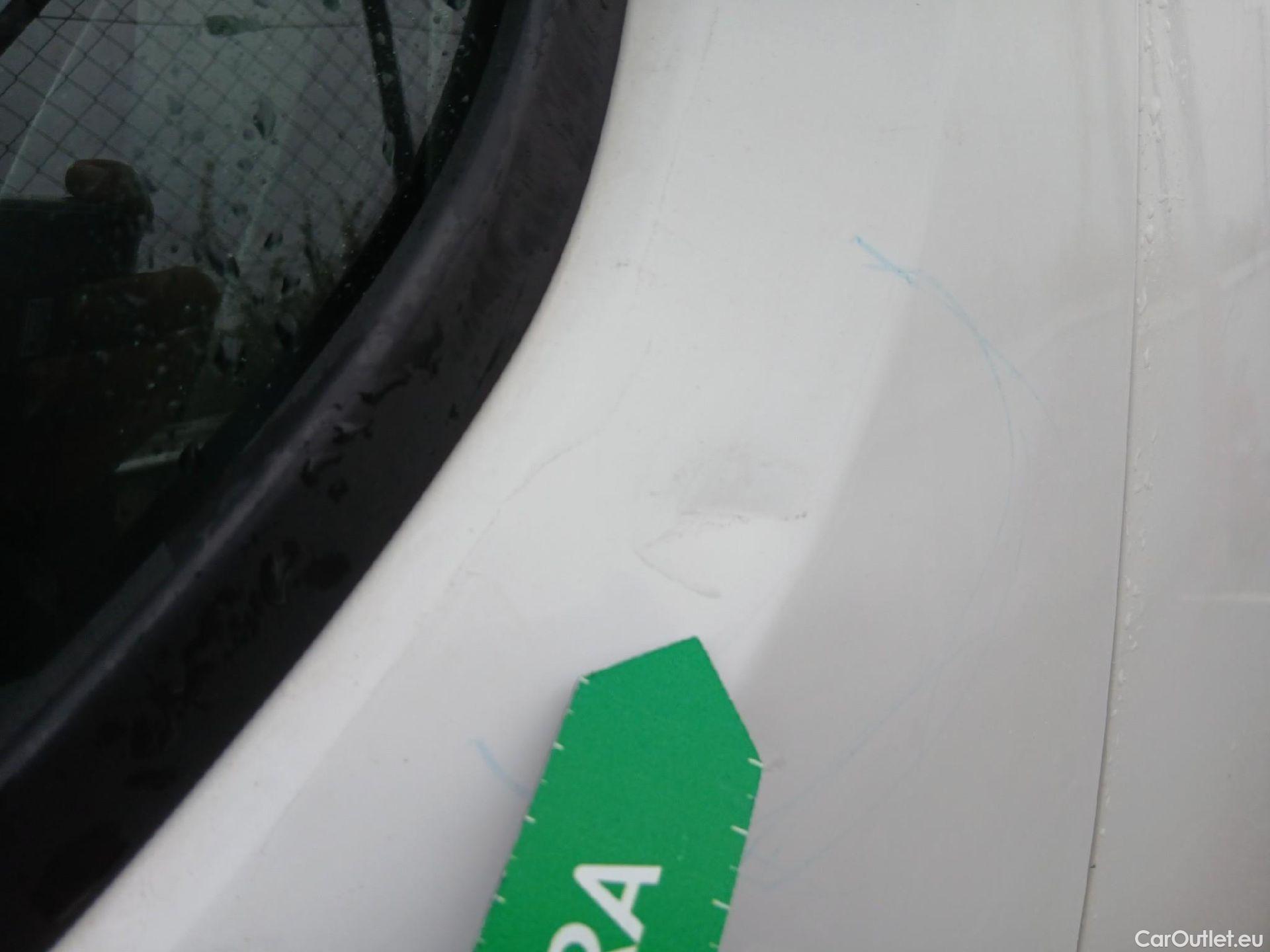  Opel  Vivaro OPEL  / 2019 / 4P / furgón 1.5 Diésel 74kW(100CV)M Std Exp #5