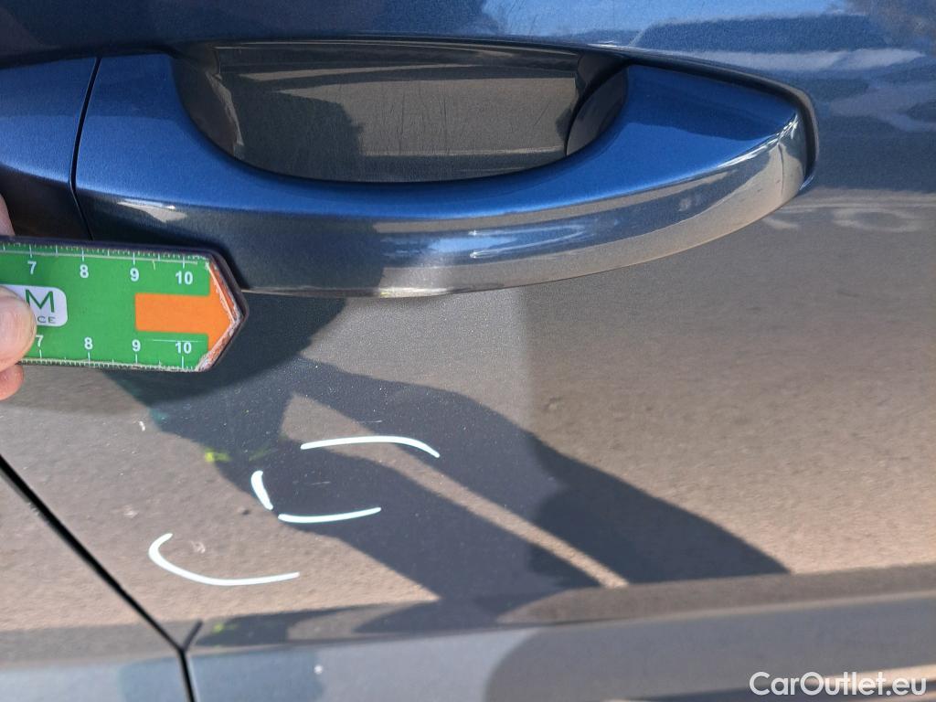  Seat  ATECA SEAT  1.5 TSI 110kW DSG S&S Style Go #40