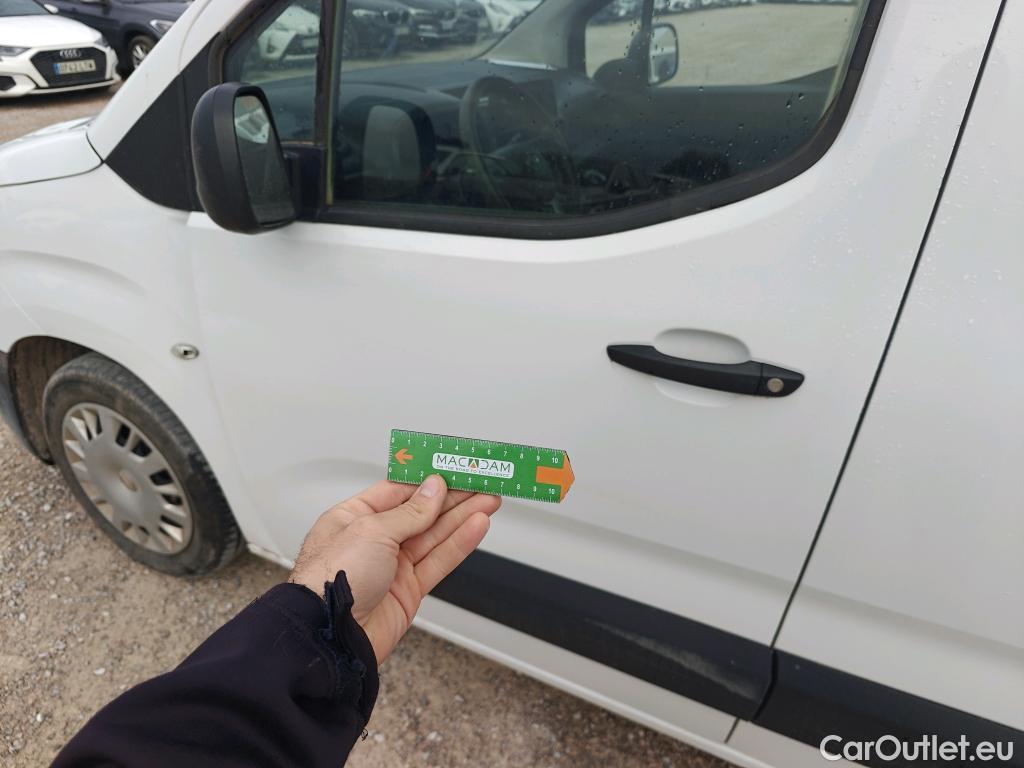  Opel  Combo OPEL  Life / 2018 / 5P / combi 1.5 TD 75kW (100CV) S/S Edition L (IND) #51