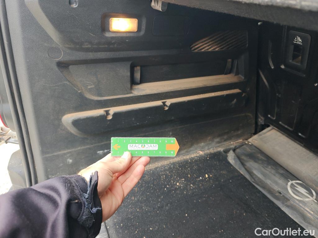  Opel  Combo OPEL  Life / 2018 / 5P / combi 1.5 TD 75kW (100CV) S/S Edition L (IND) #85