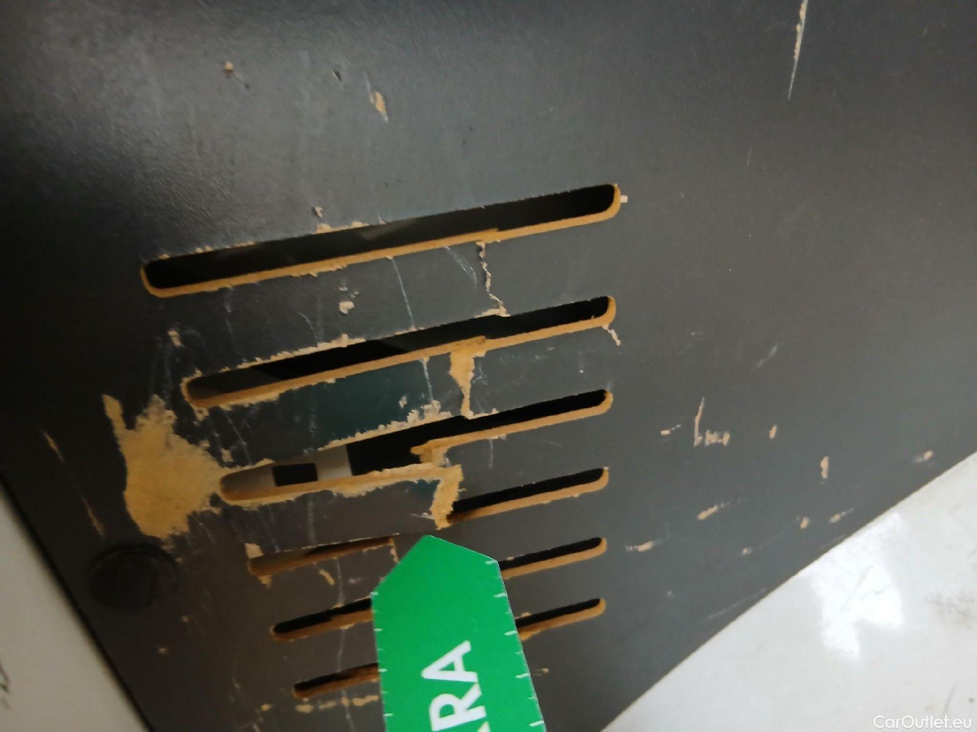  Opel  Vivaro OPEL  / 2019 / 4P / furgón 1.5 Diésel 74kW(100CV)M Std Exp #24