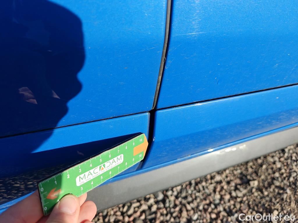  Bmw  X2 BMW  / 2017 / 5P / todoterreno sDrive18d #51