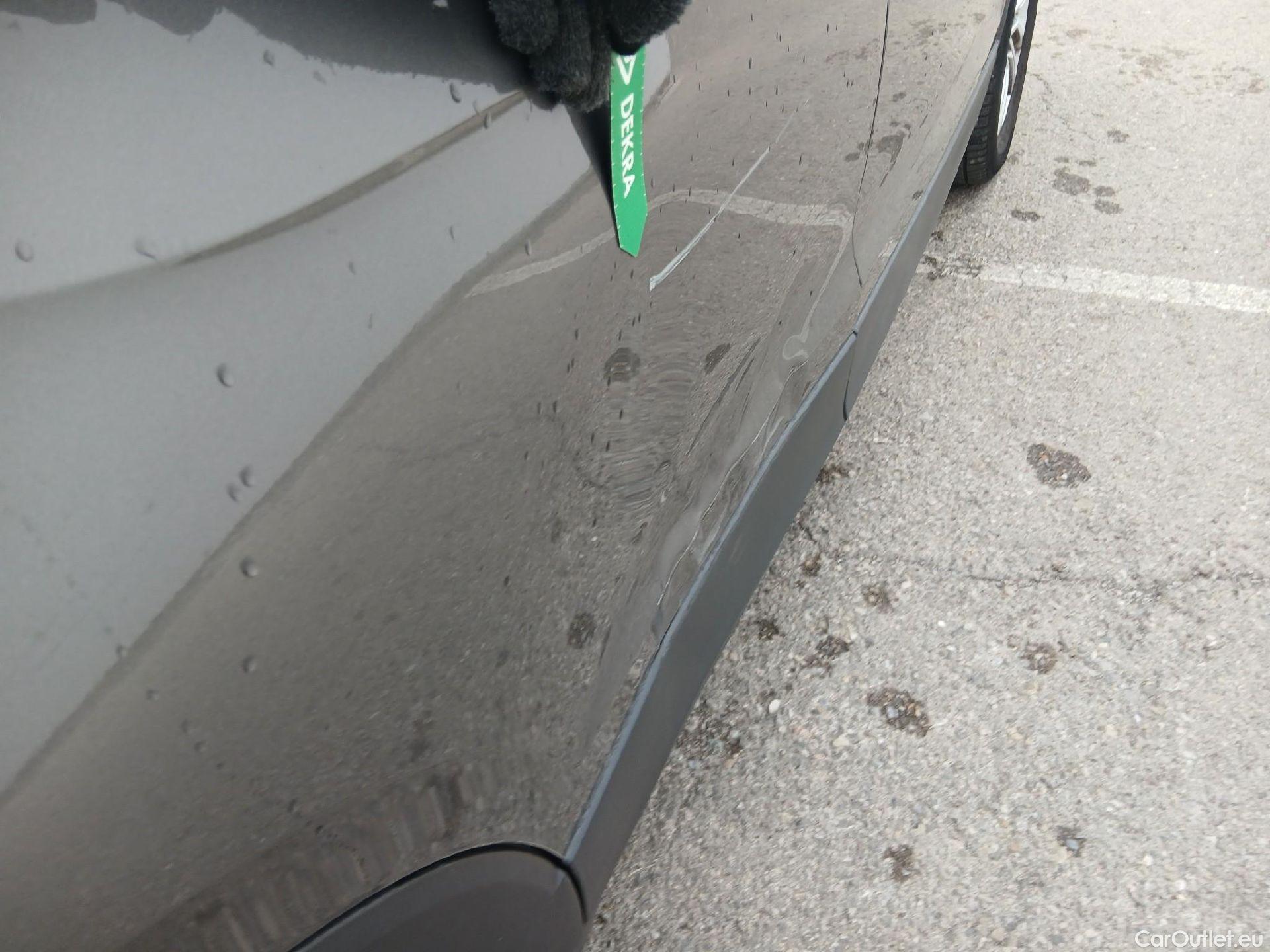  Volkswagen  T-CROSS VOLKSWAGEN  / 2018 / 5P / todoterreno Advance 1.0 TSI 85kW (115CV) DSG (AC) #18