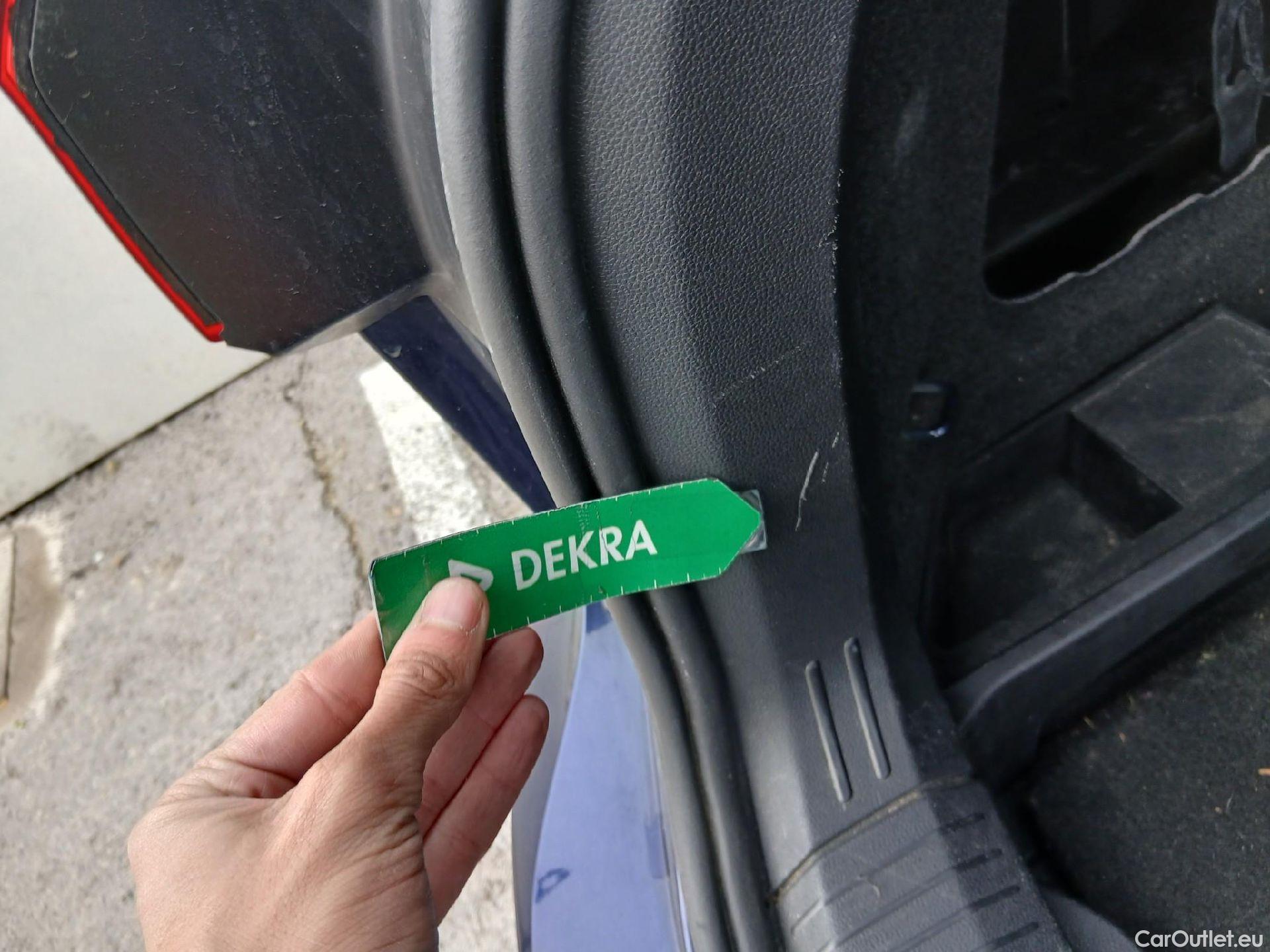  Volkswagen  Golf  VOLKSWAGEN / 2020 / 5P / familiar Life 1.0 TSI 81kW (110CV) Variant #28